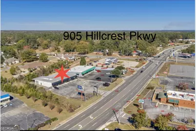 905 Hillcrest Parkway, Dublin, GA 31021 - Photo 1