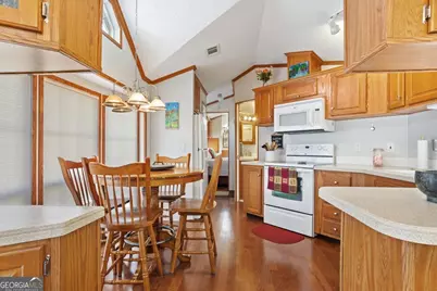 130 Creekview Drive, Cleveland, GA 30528 - Photo 7