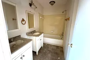 4561 Garden Hills Dr, Stone Mountain, GA 30083 - Photo 11