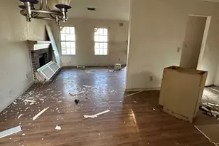 4561 Garden Hills Dr, Stone Mountain, GA 30083 - Photo 5