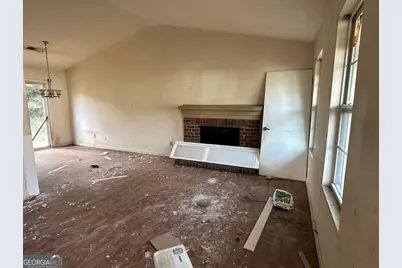 4561 Garden Hills Drive, Stone Mountain, GA 30083 - Photo 3