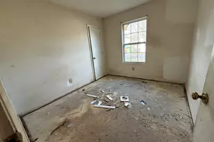 4561 Garden Hills Dr, Stone Mountain, GA 30083 - Photo 7