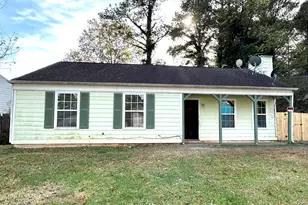 4561 Garden Hills Dr, Stone Mountain, GA 30083 - Photo 1