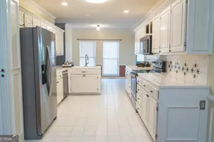 223 Village Dr, Lagrange, GA 30240 - Photo 13