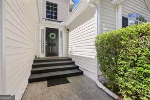 90 McIntosh Estates Ct, Sharpsburg, GA 30277 - Photo 5