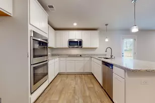 335 Jarrett St, Fairburn, GA 30213 - Photo 5