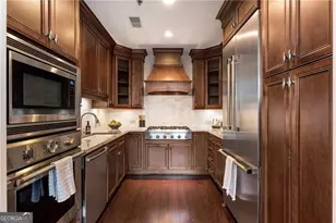 2233 Peachtree Rd NE, Atlanta, GA 30309 - Photo 23