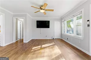 142 Woodbine Cir SE, Atlanta, GA 30317 - Photo 11