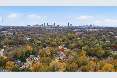 142 Woodbine Circle SE, Atlanta, GA 30317 - Photo 9