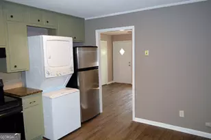 8859 Main St, Woodstock, GA 30188 - Photo 5