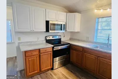 11 W Moore Street, Statesboro, GA 30458 - Photo 5