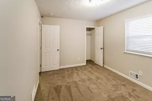 635 Lakeridge Circle, Conyers, GA 30094 - Photo 7