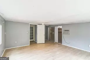 927 Slash Pine Rd, Forest Park, GA 30297 - Photo 13