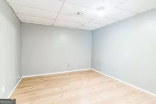 927 Slash Pine Rd, Forest Park, GA 30297 - Photo 17
