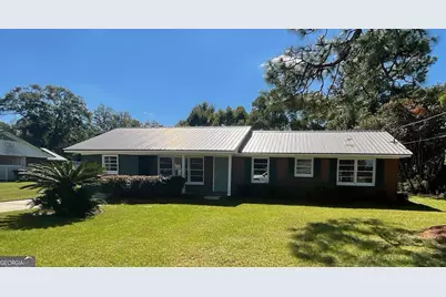 195 Hollywood Avenue, Jesup, GA 31545 - Photo 1
