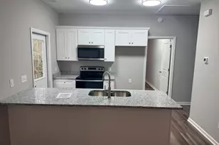 228 E Render St, Lagrange, GA 30241 - Photo 3