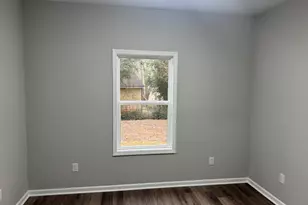 228 E Render St, Lagrange, GA 30241 - Photo 9