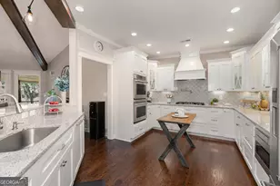 2484 Emerald Dr, Jonesboro, GA 30236 - Photo 15