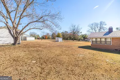 172 Old Eastman Road, Cochran, GA 31014 - Photo 9