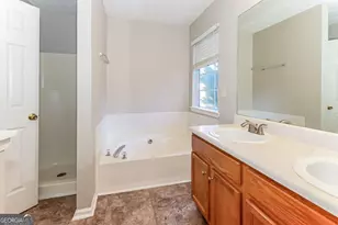 290 Pleasant Hills Dr, Covington, GA 30016 - Photo 9