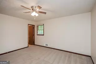 2245 Pinewood Dr, Covington, GA 30016 - Photo 9