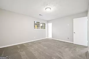 273 Martin Dr, Jonesboro, GA 30238 - Photo 15