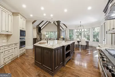 841 Camden Park Court NE, Atlanta, GA 30342 - Photo 23