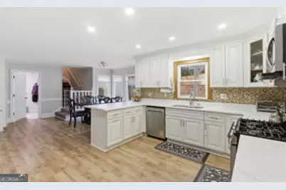 4040 Camaron Way, Snellville, GA 30039 - Photo 9