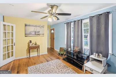 2016 Indiana Avenue, Savannah, GA 31404 - Photo 9