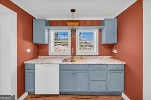 288 S Broad St, Toccoa, GA 30577 - Photo 15