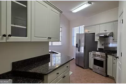 21 Wellington Manor Drive, Sharpsburg, GA 30277 - Photo 11