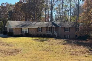 185 Redwood Cir, Fayetteville, GA 30214 - Photo 1