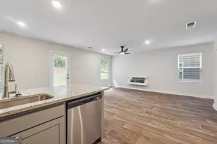 4818 Station Ln, Union City, GA 30291 - Photo 5