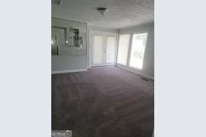 2469 Romain Way, East Point, GA 30344 - Photo 5