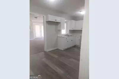 2469 Romain Way, East Point, GA 30344 - Photo 3