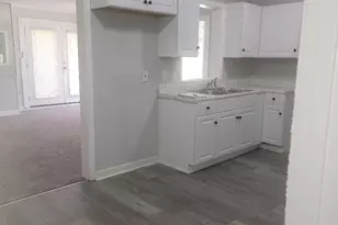 2469 Romain Way, East Point, GA 30344 - Photo 3