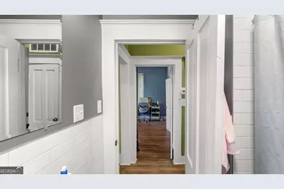 534 E Waldburg Street, Savannah, GA 31401 - Photo 29