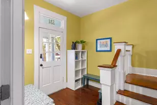 534 E Waldburg St, Savannah, GA 31401 - Photo 7