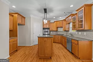 389 Young James Cir, Stockbridge, GA 30281 - Photo 11