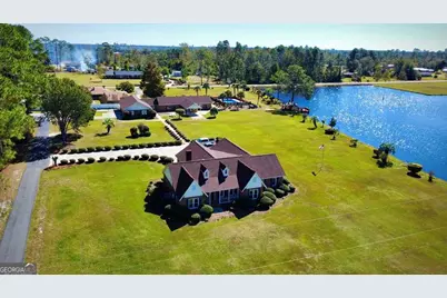 393 Douglas Highway, Hazlehurst, GA 31539 - Photo 9