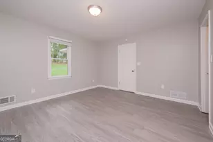 1003 Salisbury Trail, Riverdale, GA 30296 - Photo 11