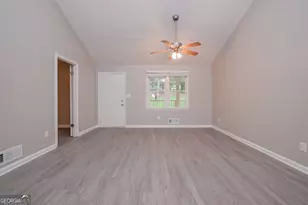 1003 Salisbury Trail, Riverdale, GA 30296 - Photo 7