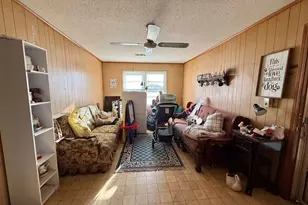 10 W 1st Ave, Hazlehurst, GA 31539 - Photo 17