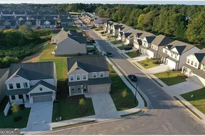 305 Sterling Creek Way, Loganville, GA 30052 - Photo 7