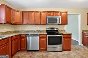 3881 Wolverton Cir, Lithonia, GA 30038 - Photo 15