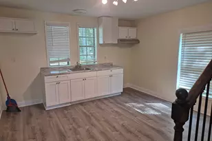 395 S Elm St, Commerce, GA 30529 - Photo 3