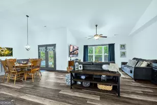 153 North Point Cir, Hartwell, GA 30643 - Photo 9