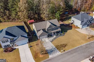 219 Candlewood Dr, Carrollton, GA 30117 - Photo 3