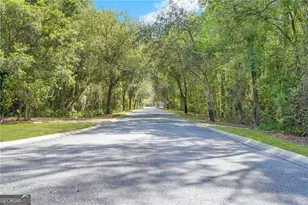 405 Country Walk Cir, Brunswick, GA 31525 - Photo 3