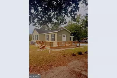 443 Stewart Street SW, Pelham, GA 31779 - Photo 1